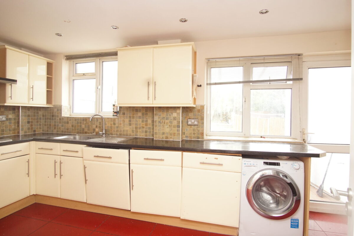 Wykenham Hill, Wembley, HA99RZ