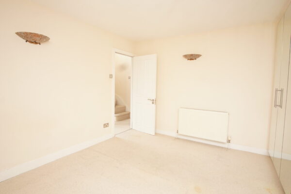 Wykenham Hill, Wembley, HA99RZ