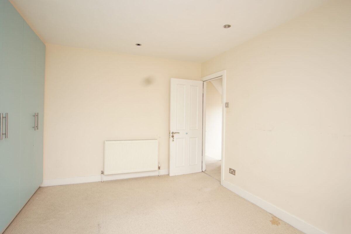 Wykenham Hill, Wembley, HA99RZ