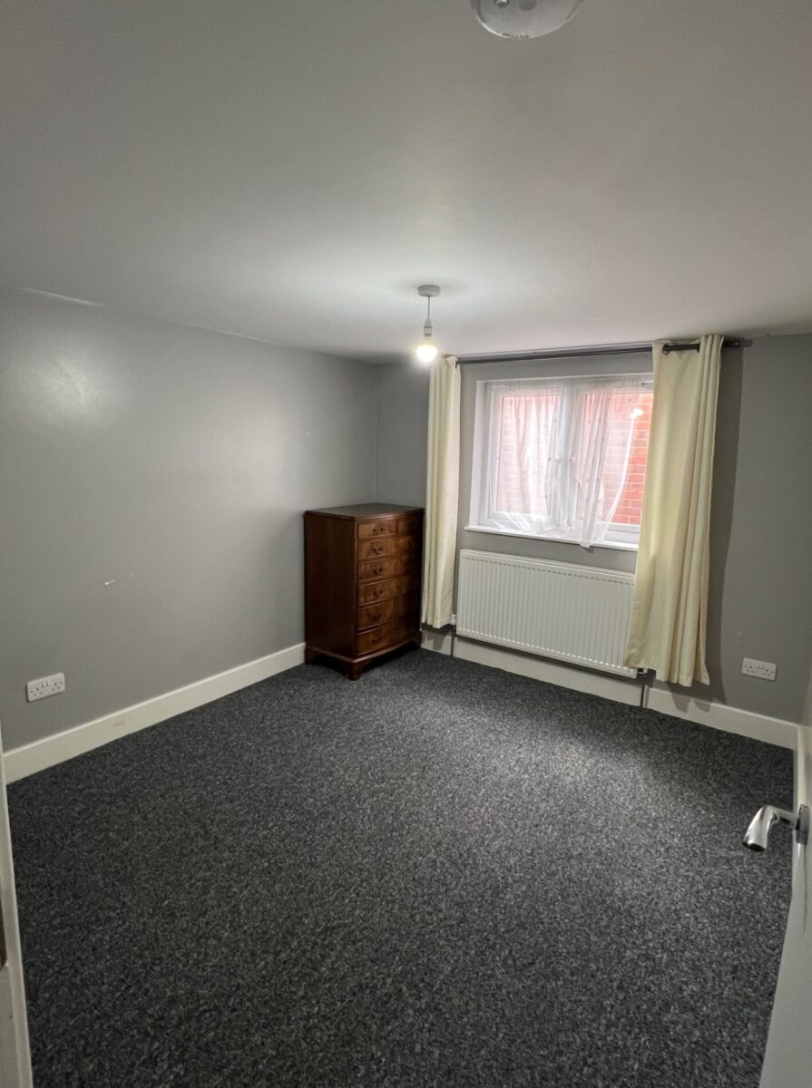 charter house Avenue, Wembley, HA03DB